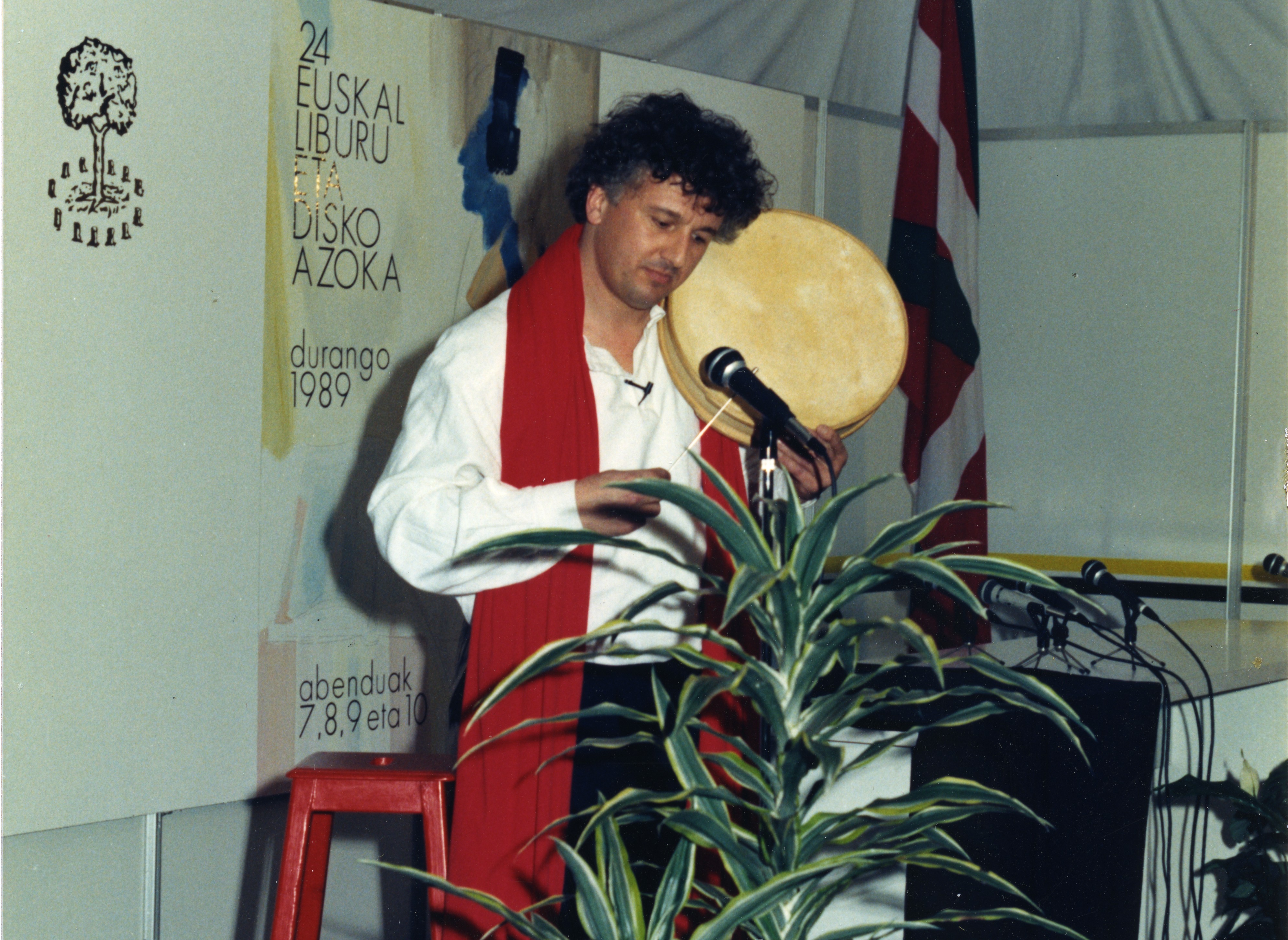 24  Azoka 1989020